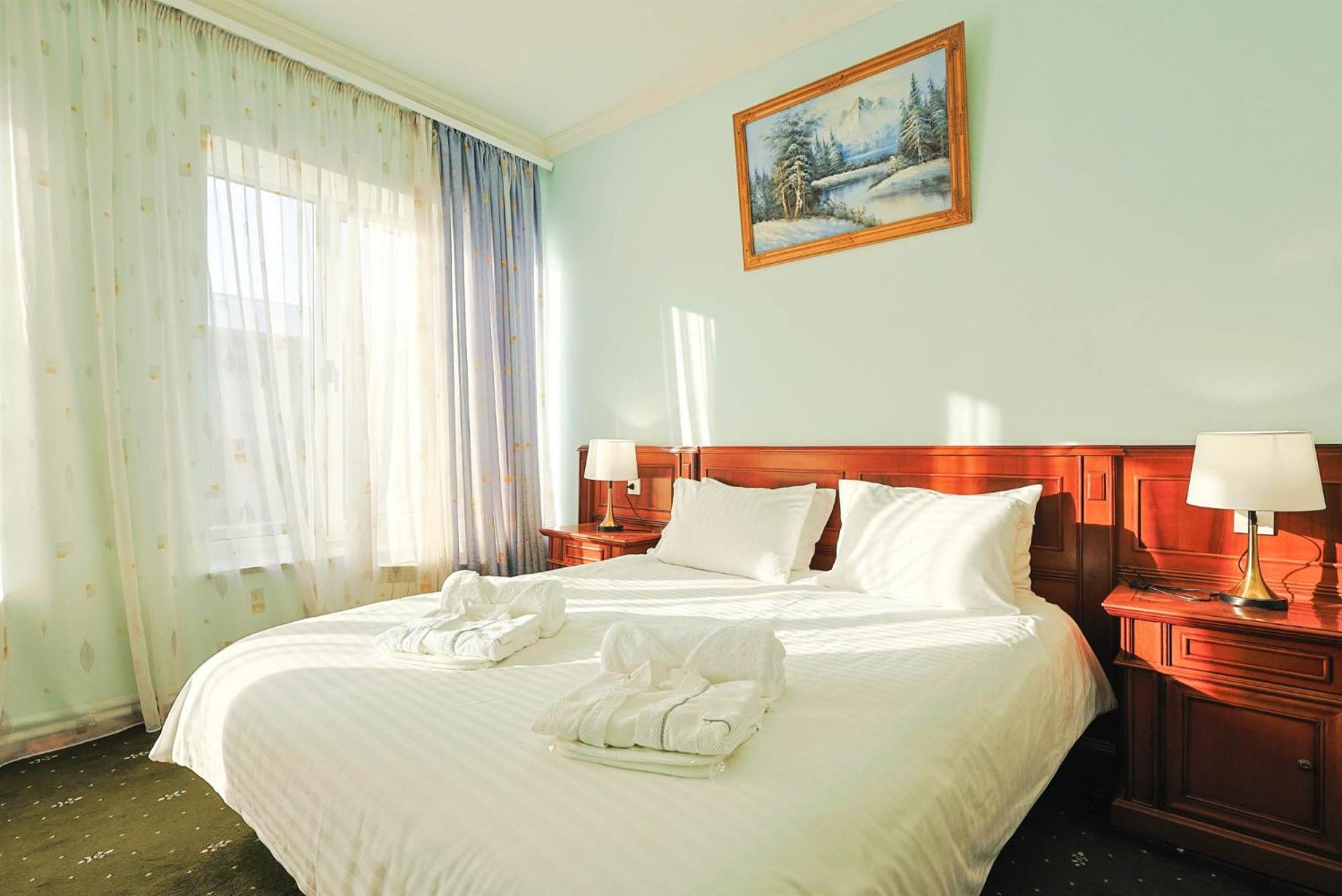 Lalaner Hotel Sisian Exterior photo